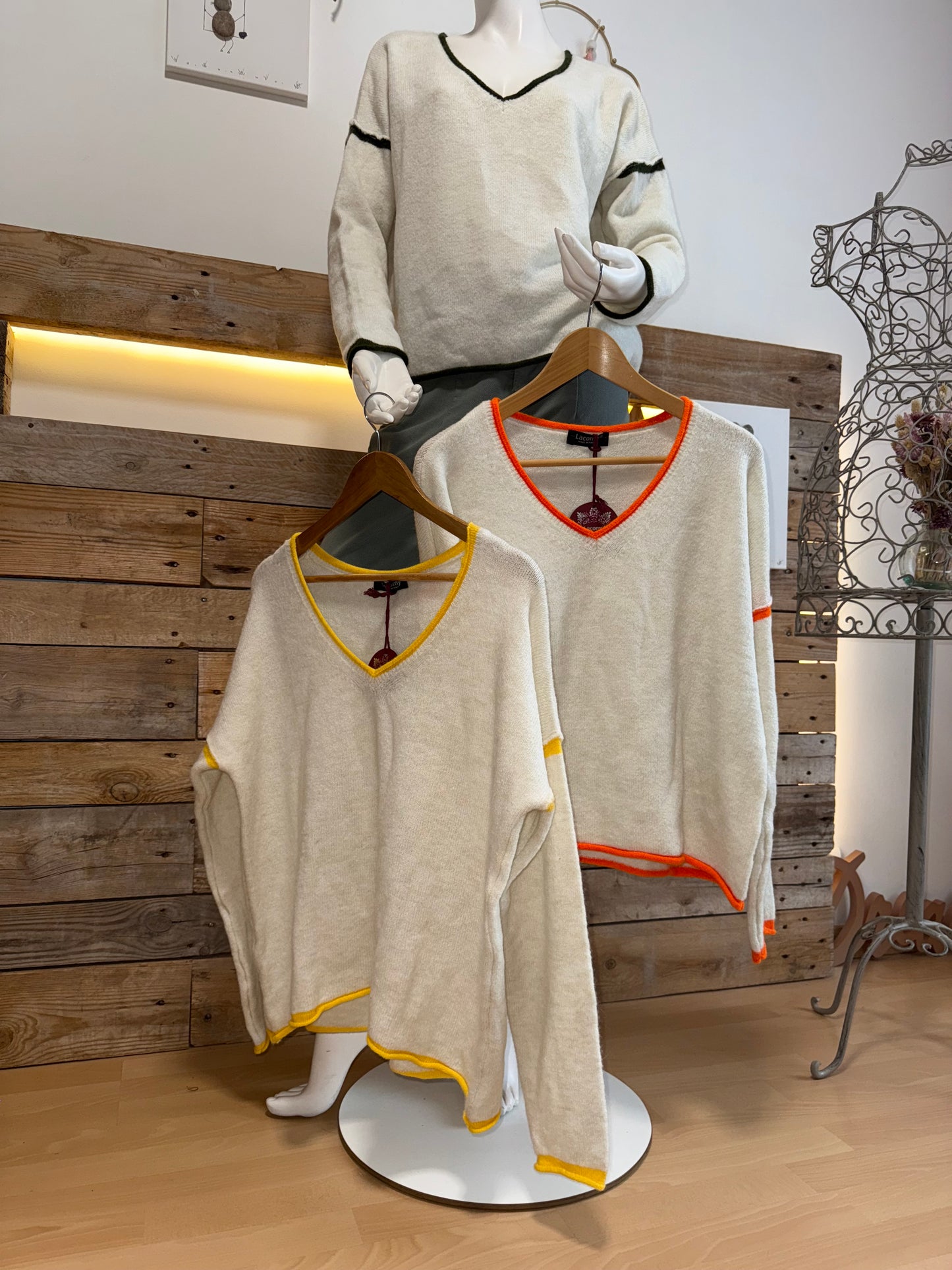 Pull FUNCKY Bords Orange