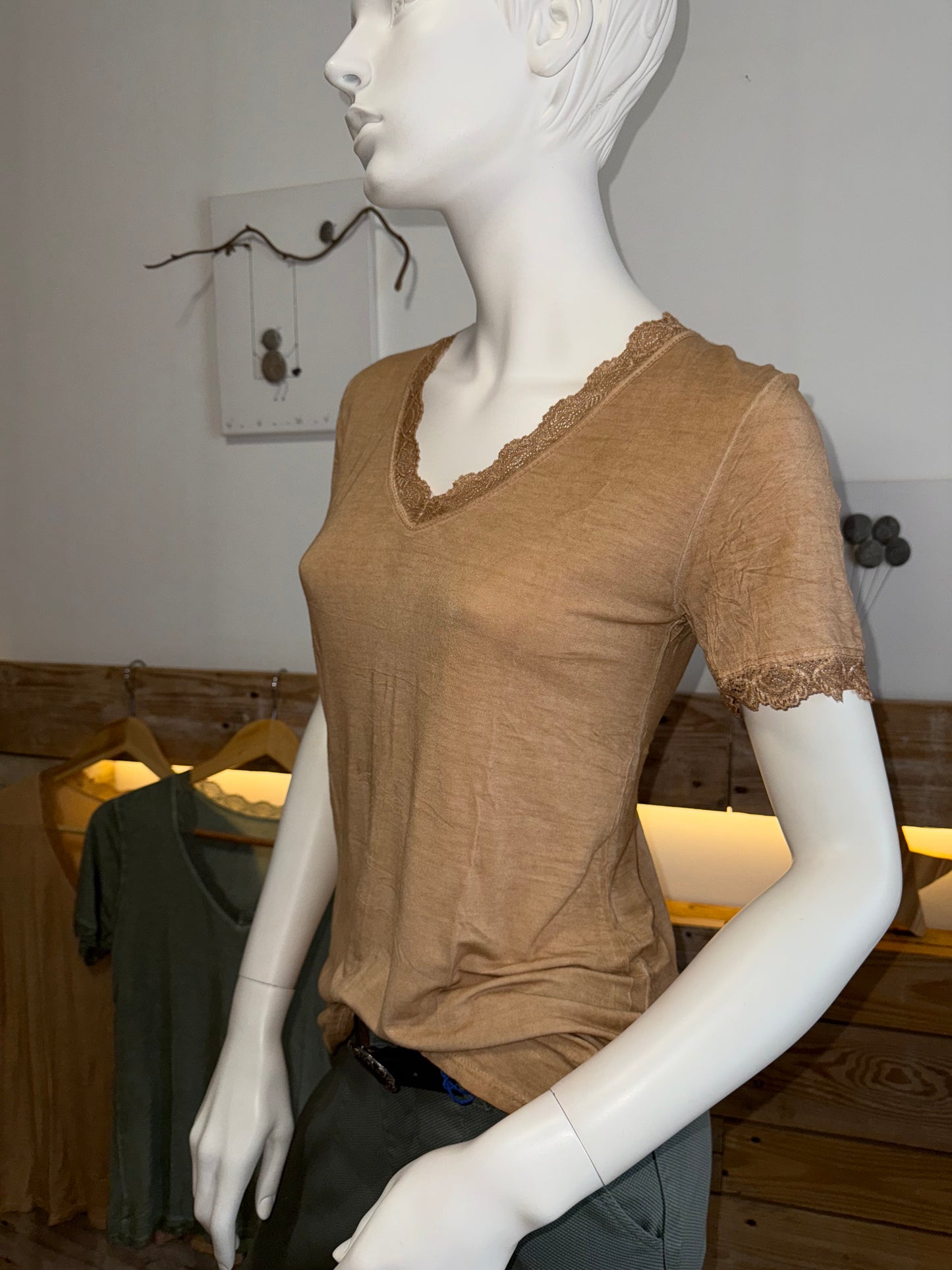 T-Shirt ESSENTIEL Marron clair